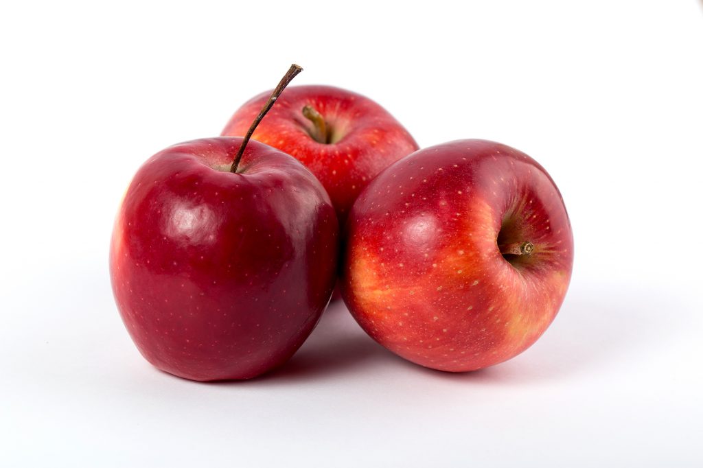 apples red fresh mellow juicy perfect whole white desk2 2